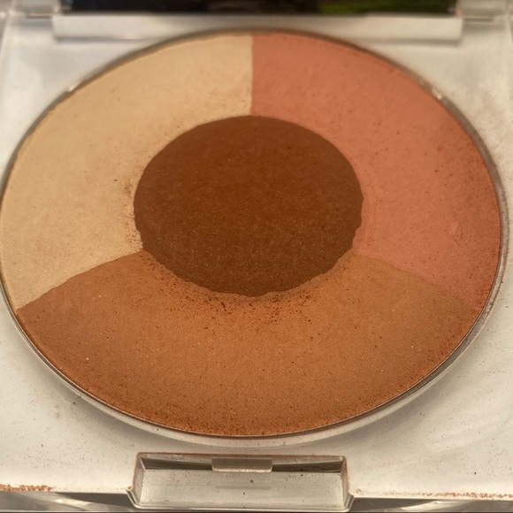 Watier bronzer - Picture 3 of 4